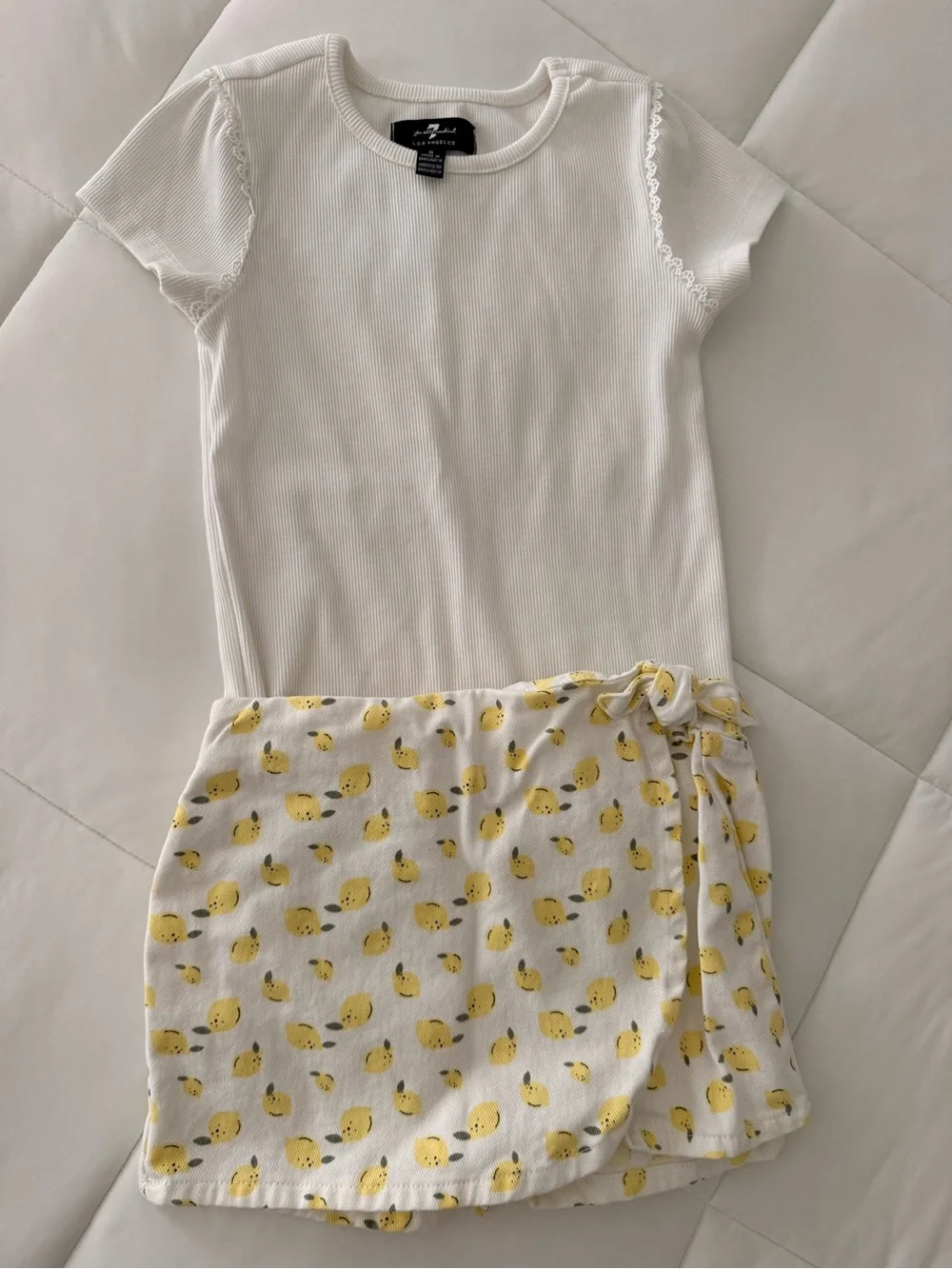 Girls Set 7 for All Mankind: White Ribbed Top with Lemon Skort